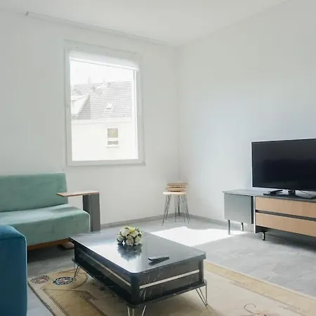 Modern In Apartamento *